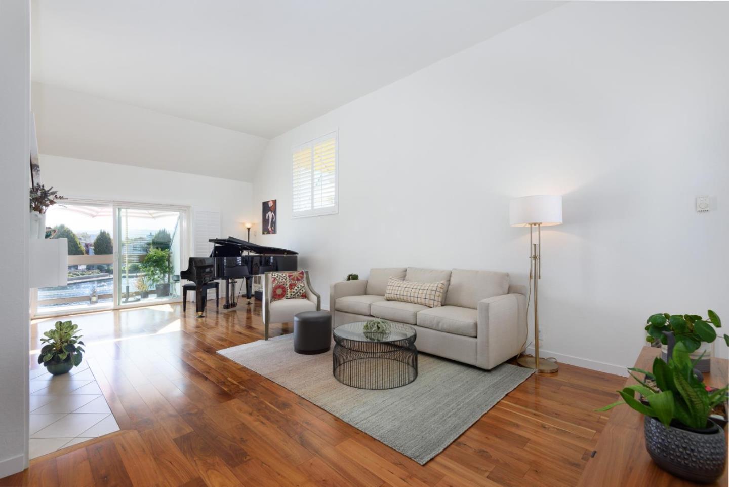 Detail Gallery Image 5 of 24 For 926 Lido Ln, Foster City,  CA 94404 - 2 Beds | 2 Baths