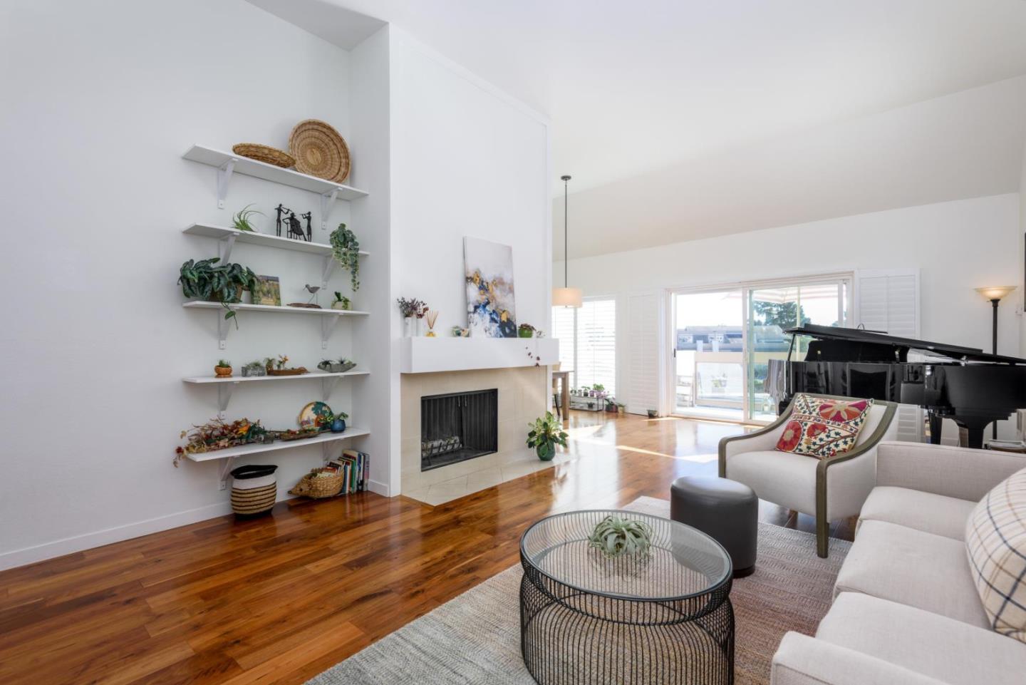 Detail Gallery Image 7 of 24 For 926 Lido Ln, Foster City,  CA 94404 - 2 Beds | 2 Baths