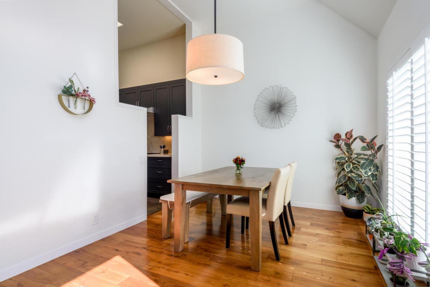 Detail Gallery Image 9 of 24 For 926 Lido Ln, Foster City,  CA 94404 - 2 Beds | 2 Baths