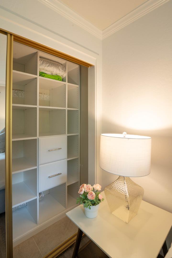 Detail Gallery Image 22 of 36 For 894 Oak Leaf Way, Napa,  CA 94558 - 2 Beds | 2 Baths