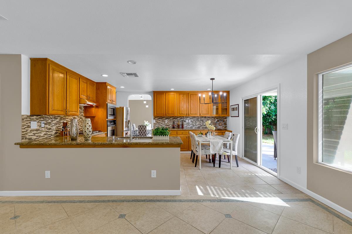 Detail Gallery Image 21 of 60 For 723 Ann Gabriel Ln, Tracy,  CA 95377 - 4 Beds | 3 Baths