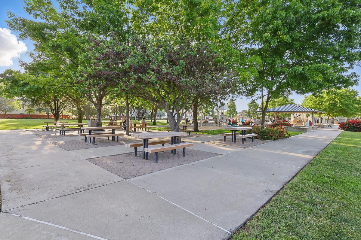 Detail Gallery Image 51 of 60 For 723 Ann Gabriel Ln, Tracy,  CA 95377 - 4 Beds | 3 Baths