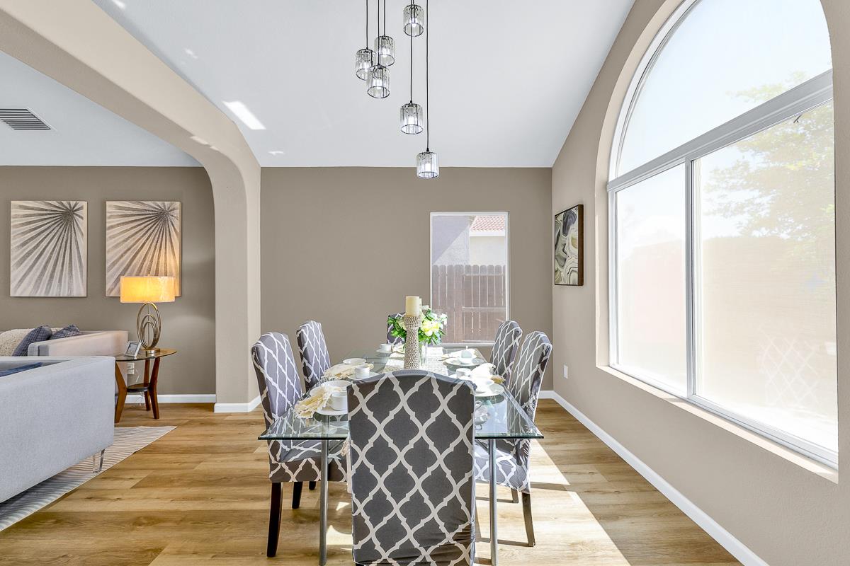 Detail Gallery Image 8 of 60 For 723 Ann Gabriel Ln, Tracy,  CA 95377 - 4 Beds | 3 Baths