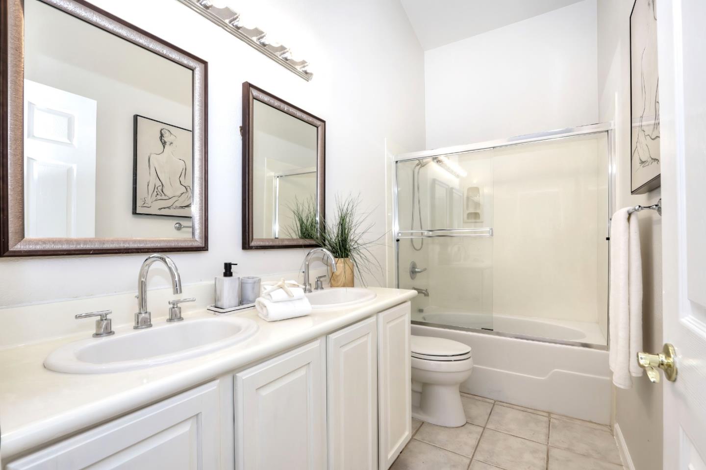Detail Gallery Image 17 of 22 For 3111 White Riesling Pl, San Jose,  CA 95135 - 3 Beds | 2/1 Baths