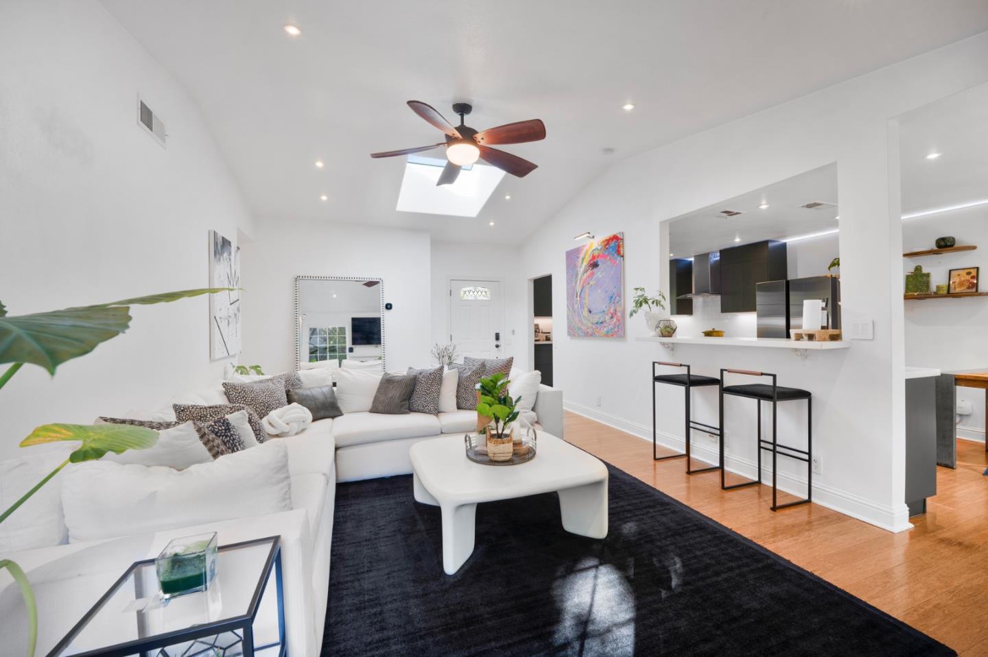 Detail Gallery Image 6 of 32 For 5510 Dunsburry Way, San Jose,  CA 95123 - 3 Beds | 2 Baths