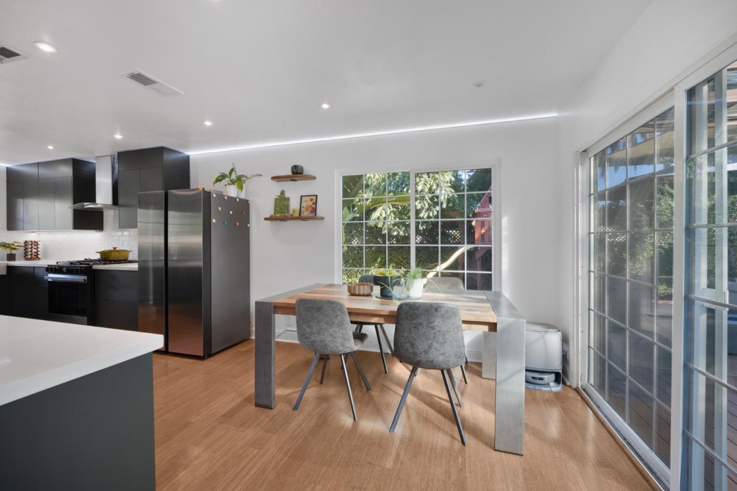 Detail Gallery Image 8 of 32 For 5510 Dunsburry Way, San Jose,  CA 95123 - 3 Beds | 2 Baths