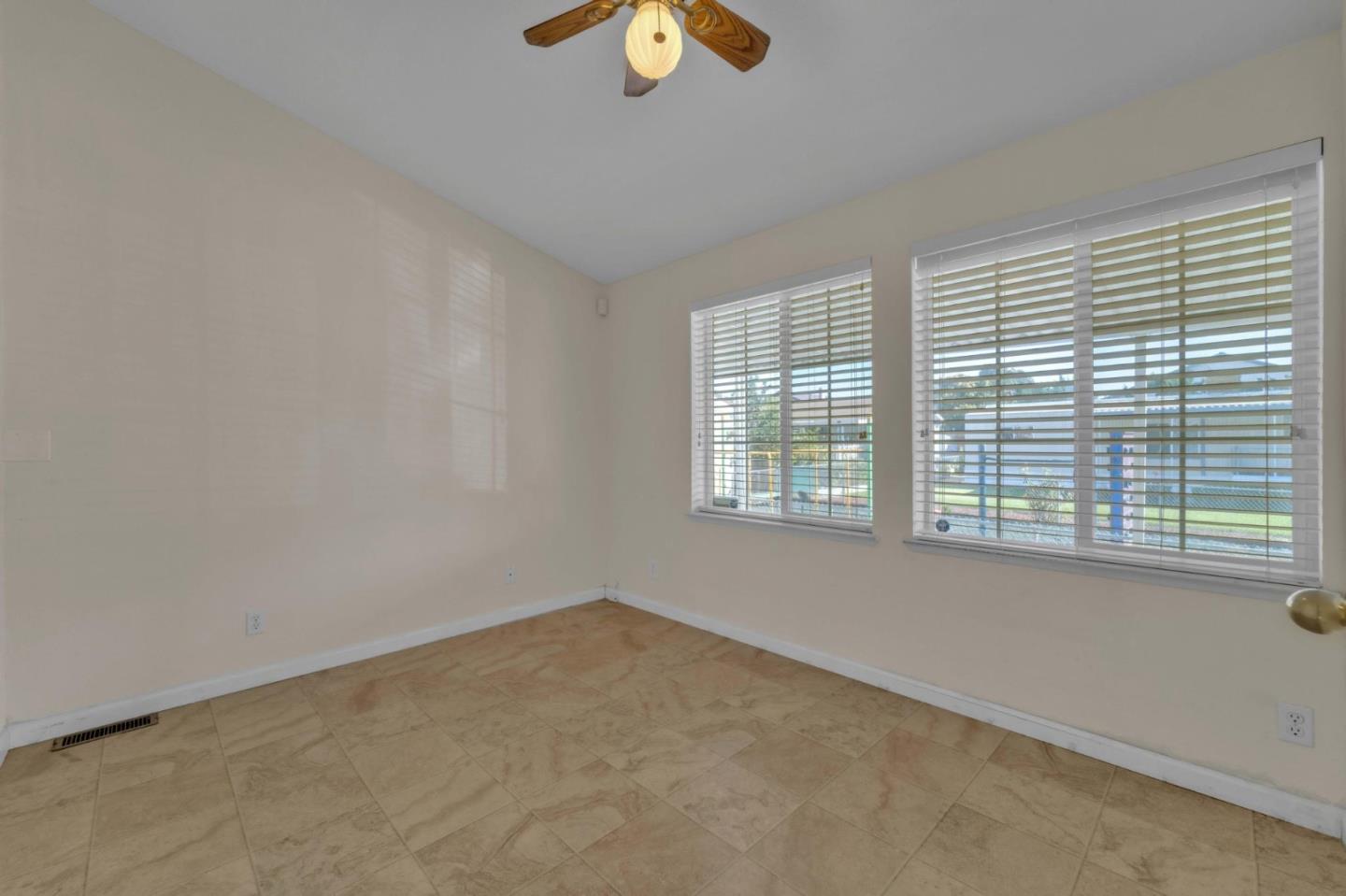 Detail Gallery Image 15 of 36 For 200 Ford Rd #168,  San Jose,  CA 95138 - 3 Beds | 2 Baths