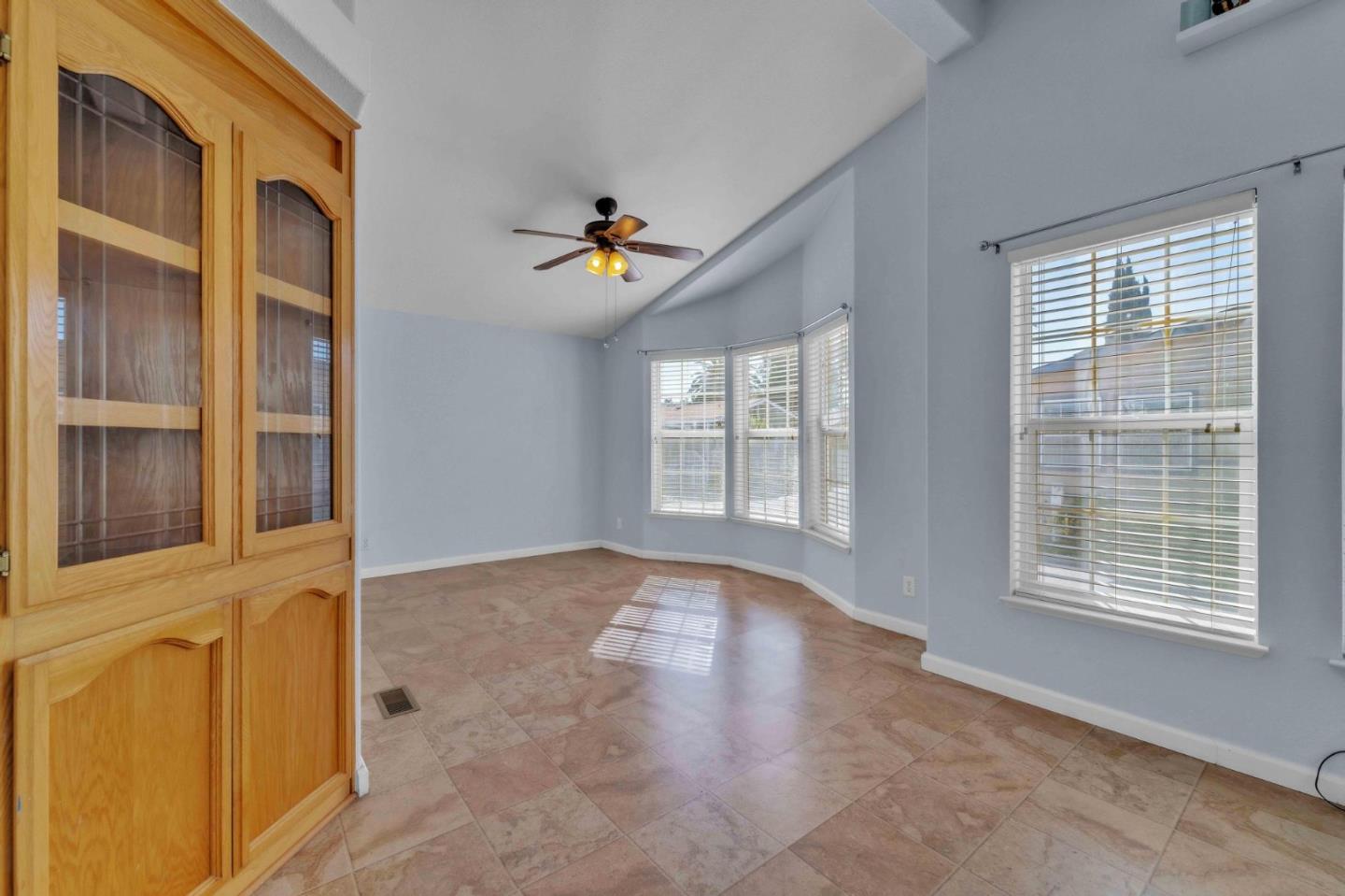 Detail Gallery Image 9 of 36 For 200 Ford Rd #168,  San Jose,  CA 95138 - 3 Beds | 2 Baths