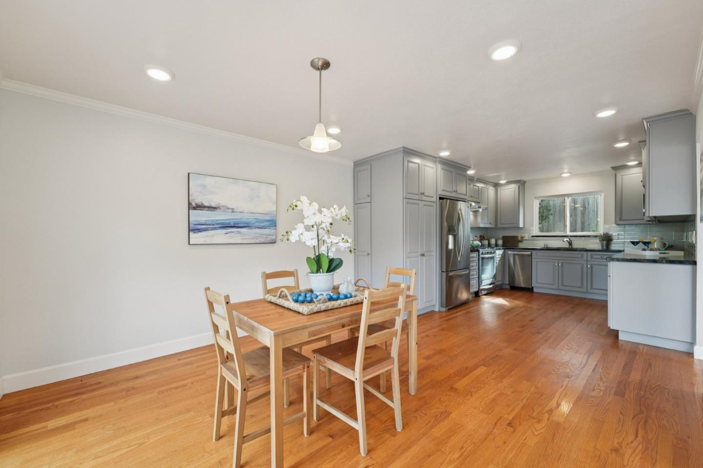 Detail Gallery Image 12 of 50 For 513 Encino Dr, Aptos,  CA 95003 - 3 Beds | 2/1 Baths
