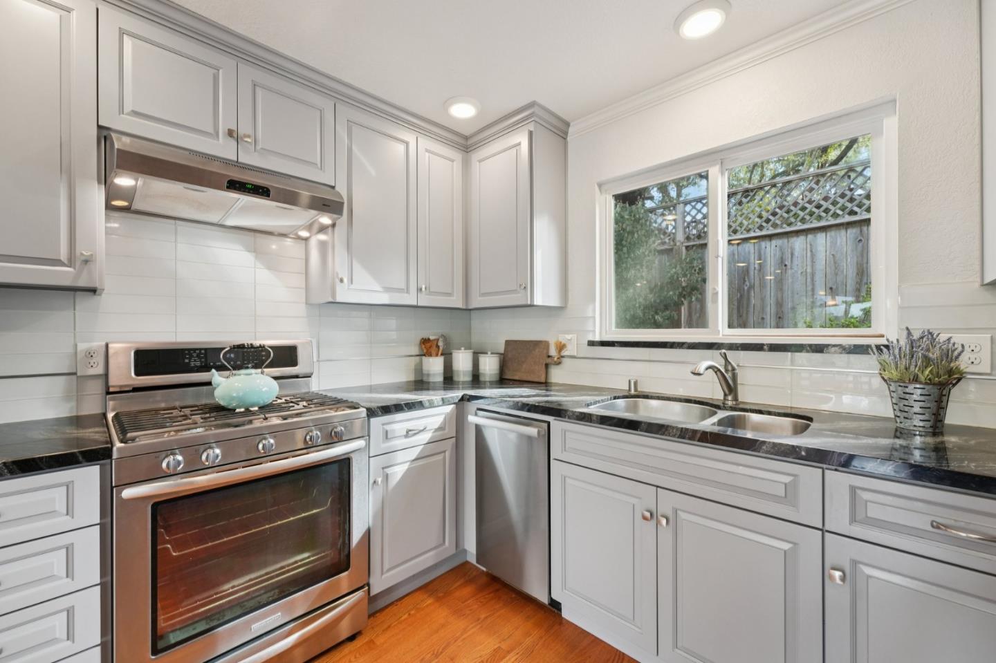 Detail Gallery Image 27 of 50 For 513 Encino Dr, Aptos,  CA 95003 - 3 Beds | 2/1 Baths