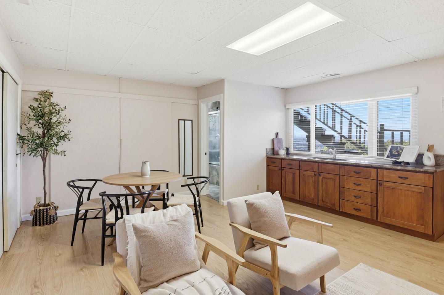 Detail Gallery Image 15 of 26 For 2728 Sequoia Way, Belmont,  CA 94002 - 3 Beds | 2/1 Baths