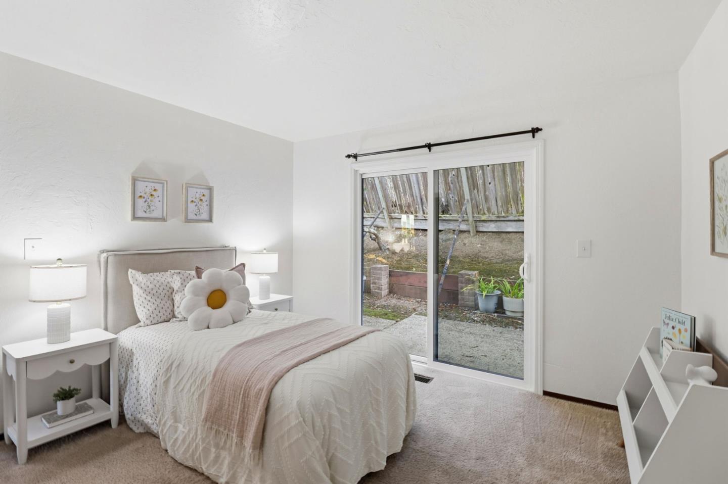 Detail Gallery Image 9 of 26 For 2728 Sequoia Way, Belmont,  CA 94002 - 3 Beds | 2/1 Baths