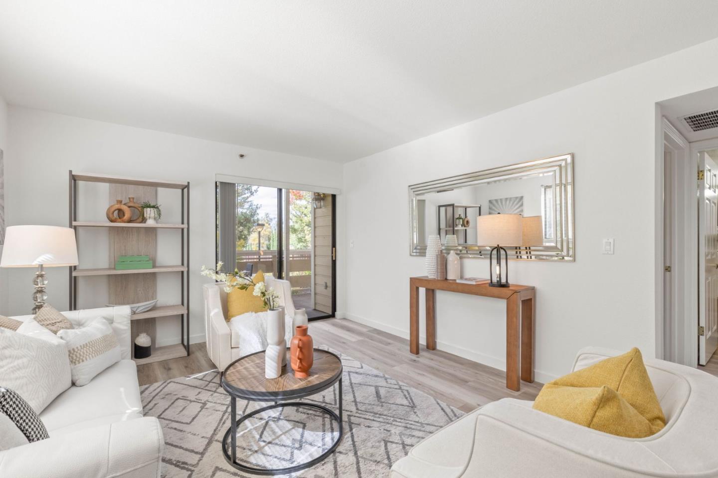 Detail Gallery Image 11 of 37 For 576 W Parr Ave #1,  Los Gatos,  CA 95032 - 2 Beds | 1 Baths