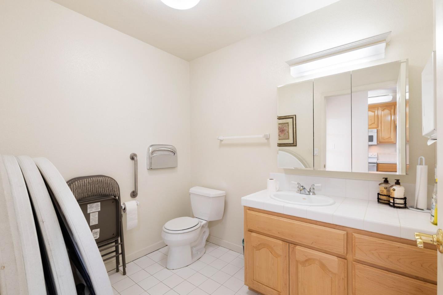 Detail Gallery Image 35 of 37 For 576 W Parr Ave #1,  Los Gatos,  CA 95032 - 2 Beds | 1 Baths