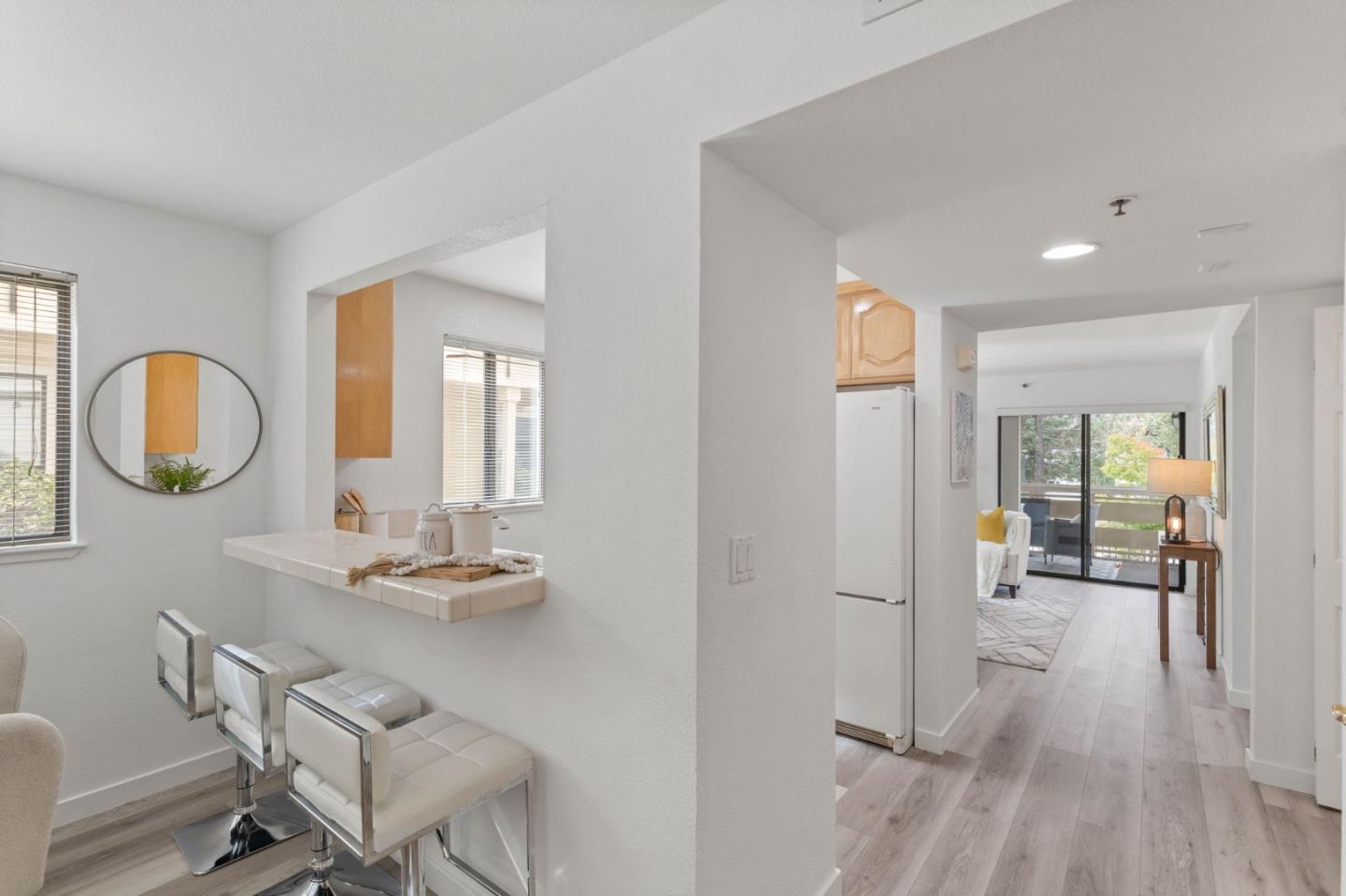 Detail Gallery Image 4 of 37 For 576 W Parr Ave #1,  Los Gatos,  CA 95032 - 2 Beds | 1 Baths