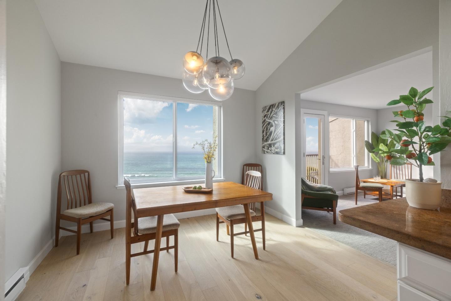 Detail Gallery Image 7 of 26 For 5007 Palmetto Ave #42,  Pacifica,  CA 94044 - 2 Beds | 1 Baths