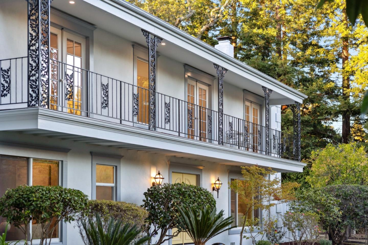 Detail Gallery Image 10 of 95 For 243 Selby Ln, Atherton,  CA 94027 - 6 Beds | 4 Baths