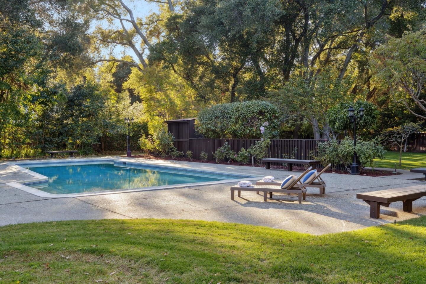 Detail Gallery Image 38 of 95 For 243 Selby Ln, Atherton,  CA 94027 - 6 Beds | 4 Baths