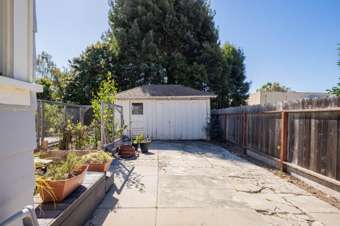 Detail Gallery Image 32 of 32 For 18 Chestnut St, Salinas,  CA 93901 - 2 Beds | 1 Baths