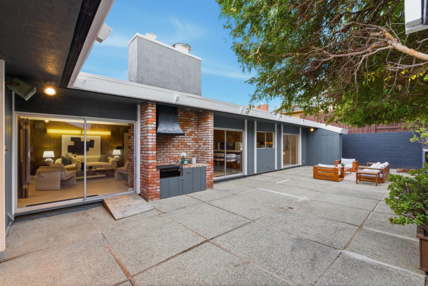 Detail Gallery Image 47 of 57 For 60 Loree Ln, Millbrae,  CA 94030 - 4 Beds | 2/1 Baths