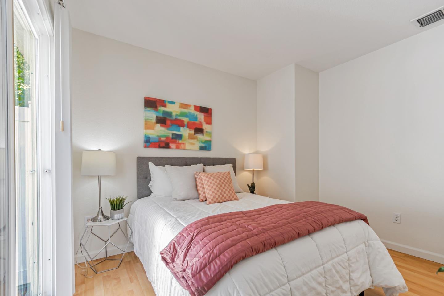 Detail Gallery Image 26 of 40 For 39 Cloud Walk, Milpitas,  CA 95035 - 3 Beds | 2/1 Baths