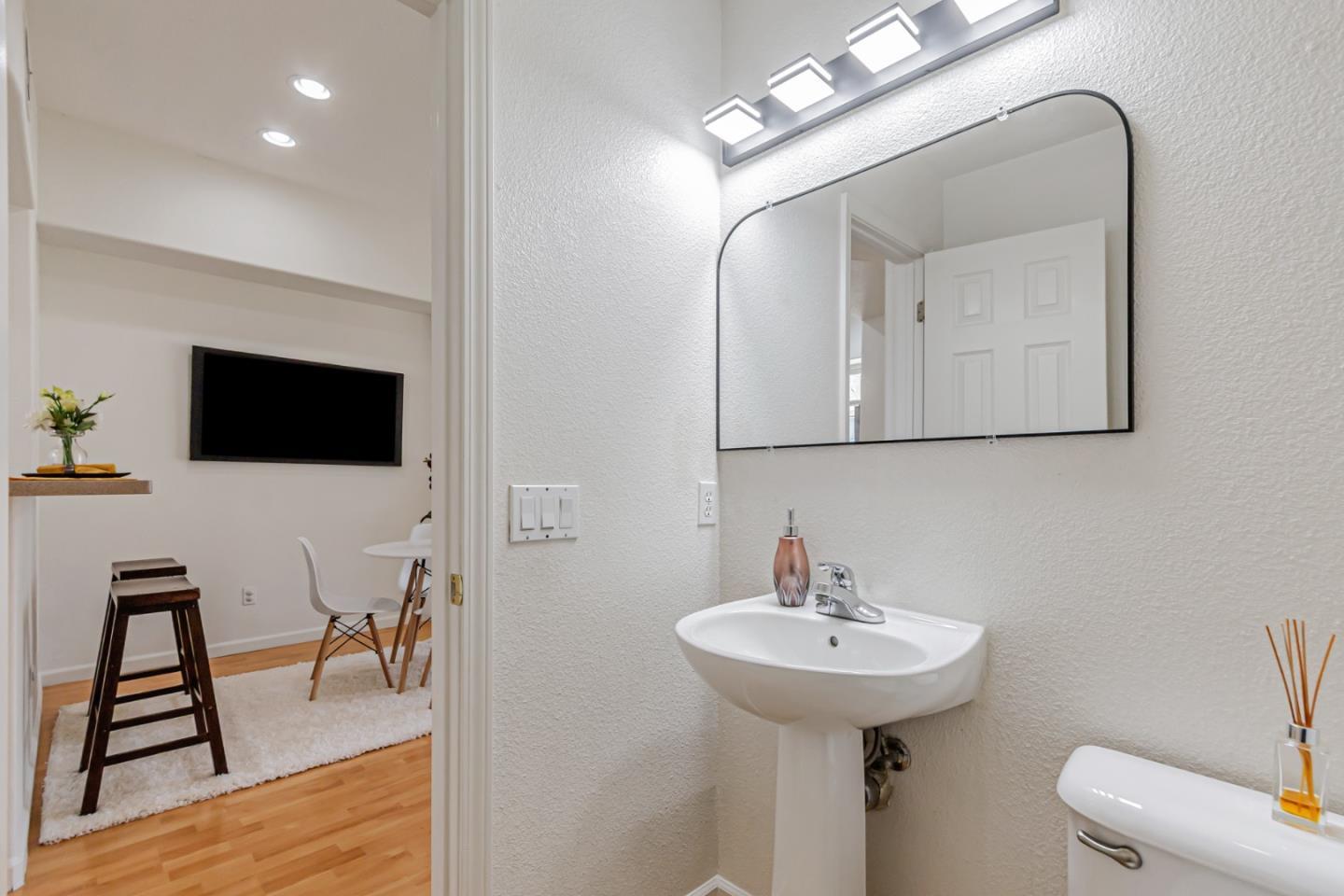 Detail Gallery Image 28 of 40 For 39 Cloud Walk, Milpitas,  CA 95035 - 3 Beds | 2/1 Baths