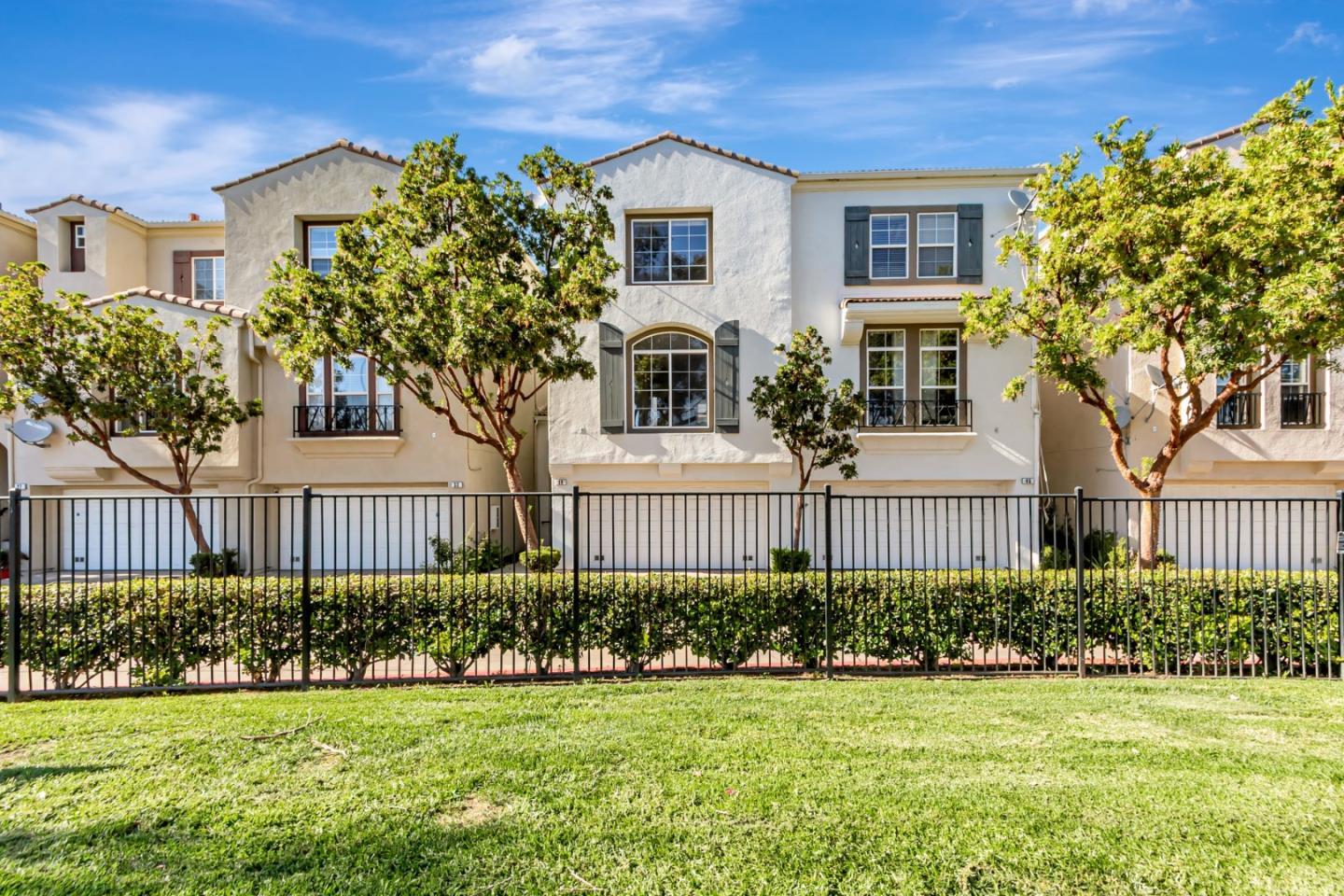 Detail Gallery Image 35 of 40 For 39 Cloud Walk, Milpitas,  CA 95035 - 3 Beds | 2/1 Baths