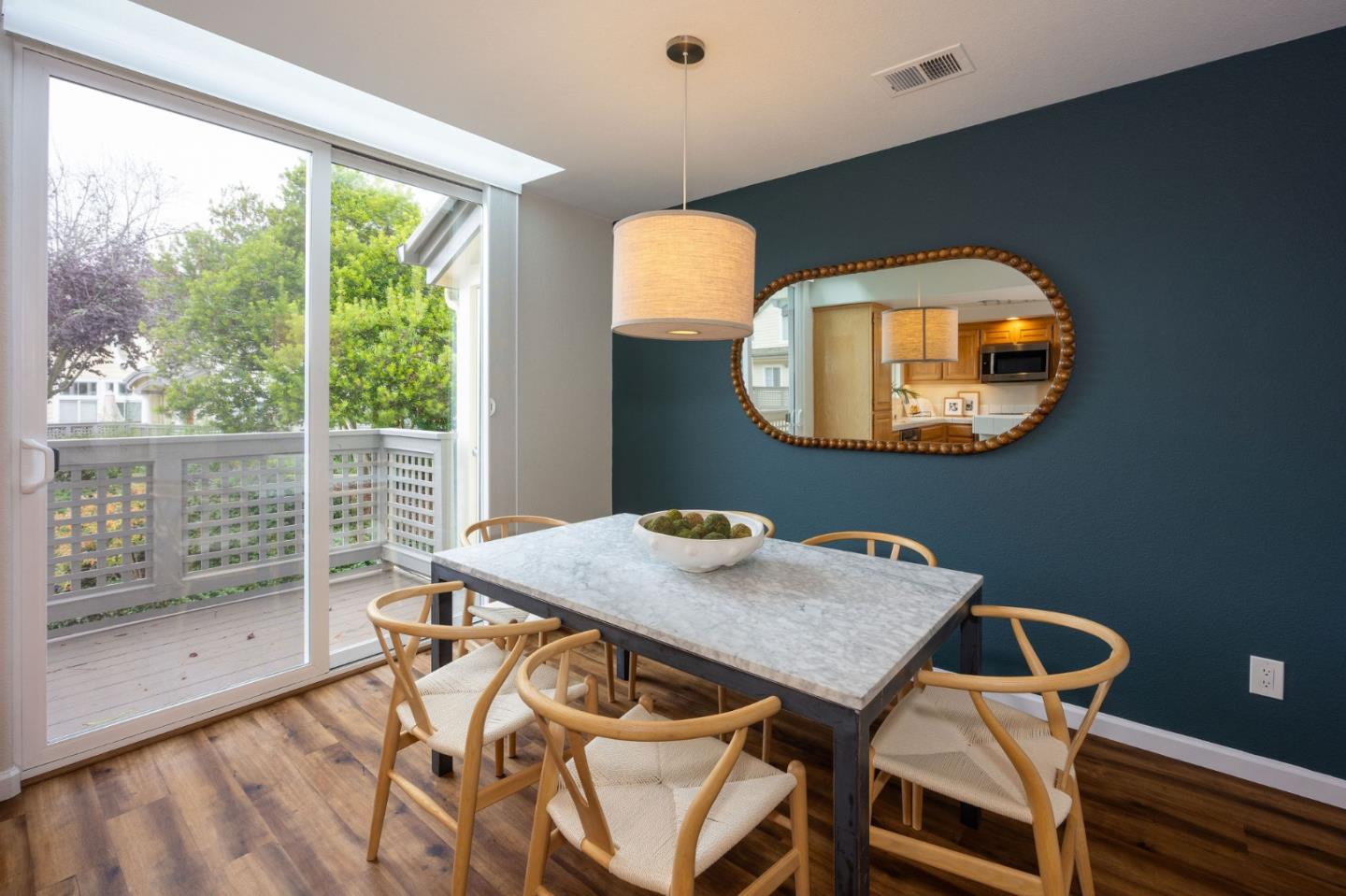 Detail Gallery Image 14 of 37 For 43 Erin Ln, Half Moon Bay,  CA 94019 - 2 Beds | 2/1 Baths