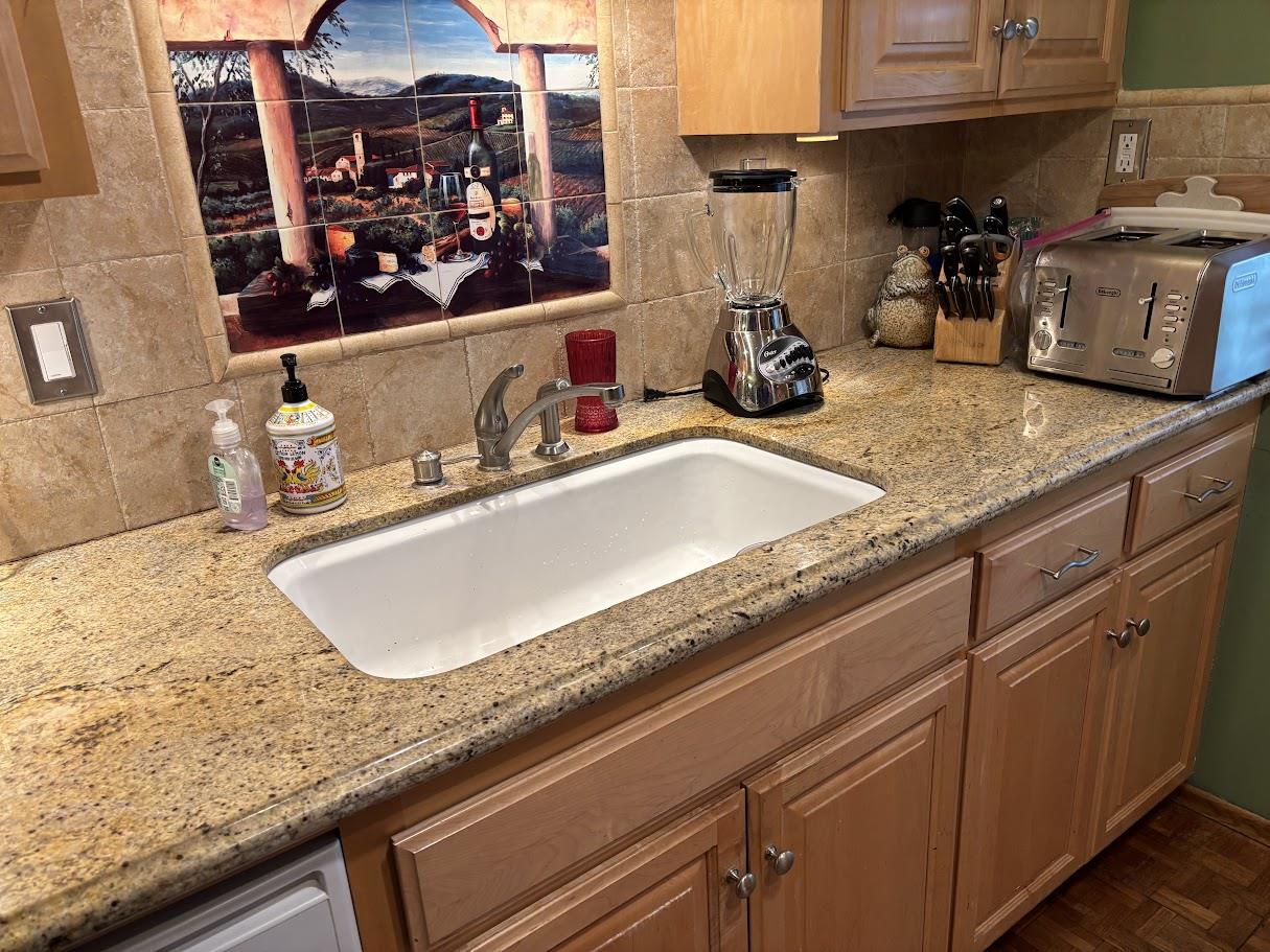 Detail Gallery Image 2 of 11 For 2747 Donovan Ave, Santa Clara,  CA 95051 - 4 Beds | 2 Baths