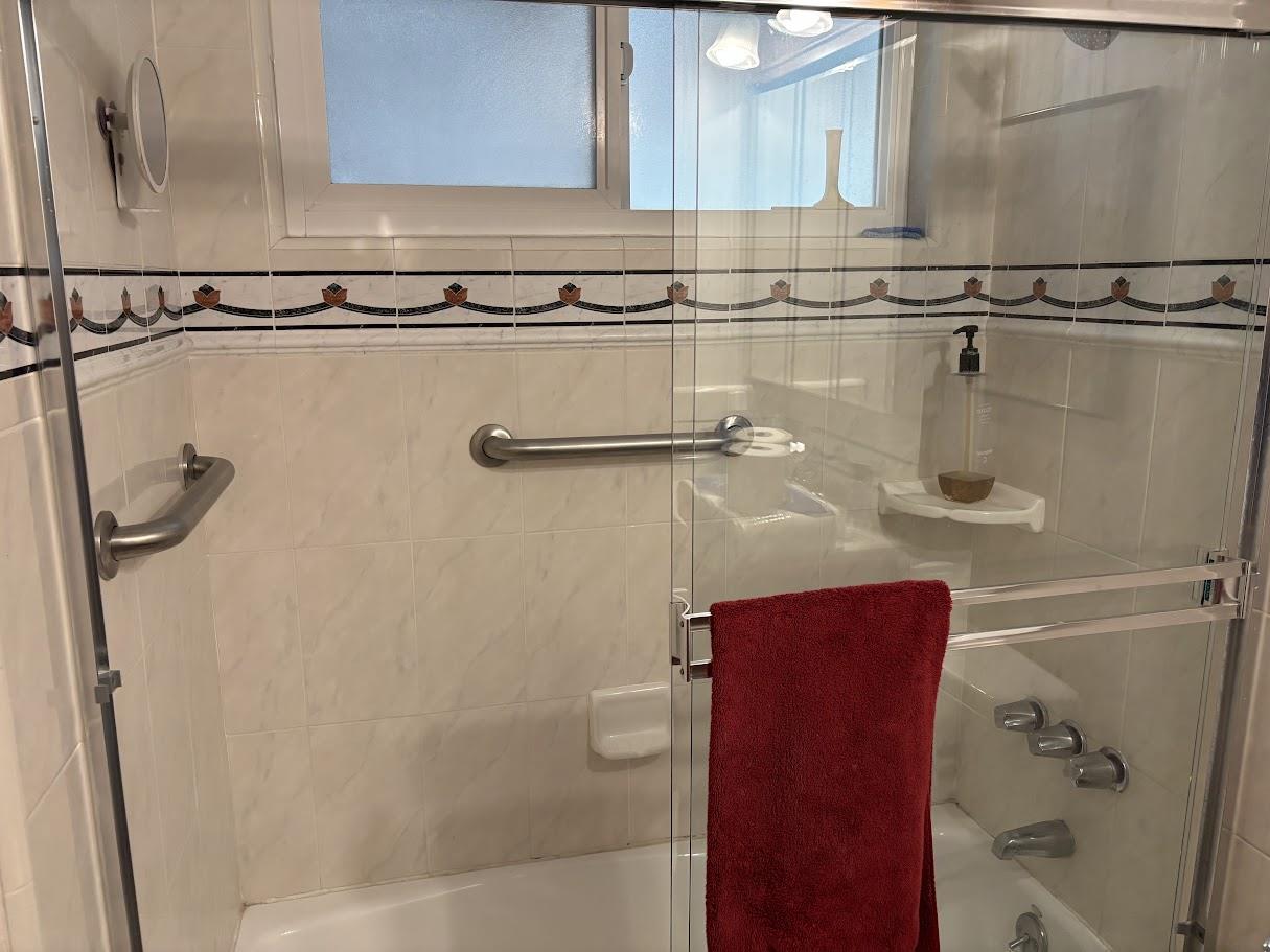 Detail Gallery Image 5 of 11 For 2747 Donovan Ave, Santa Clara,  CA 95051 - 4 Beds | 2 Baths