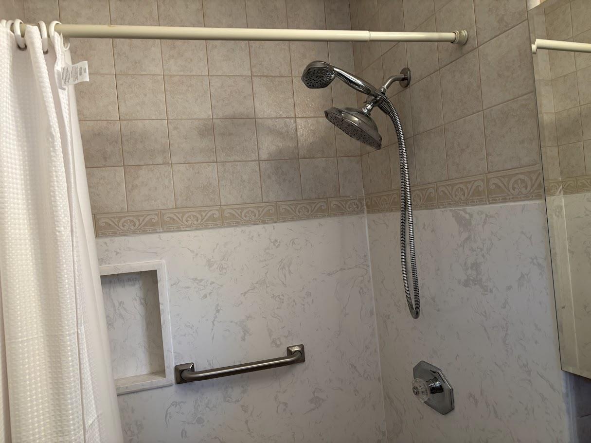 Detail Gallery Image 6 of 11 For 2747 Donovan Ave, Santa Clara,  CA 95051 - 4 Beds | 2 Baths