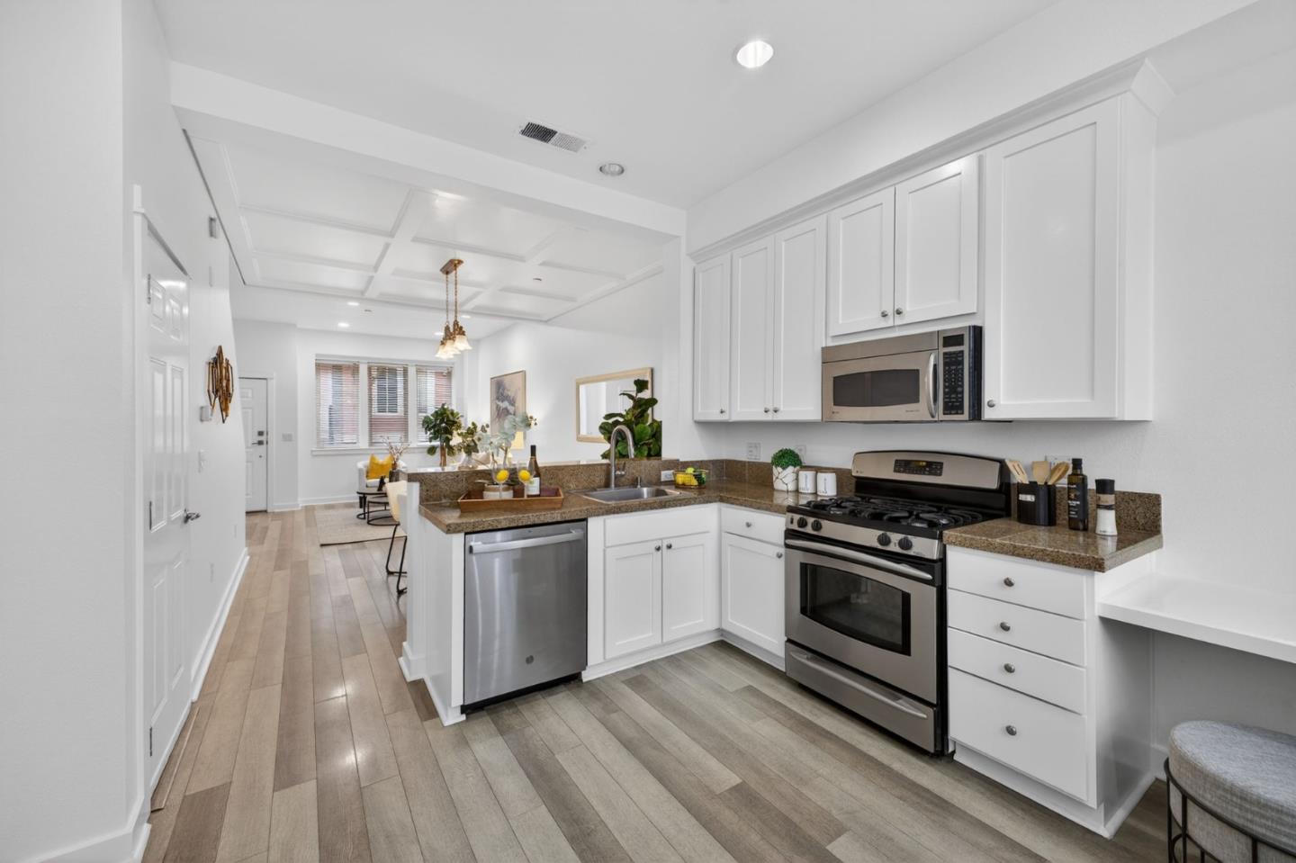 Photo #12: ML82026989 Listing: Photo #12