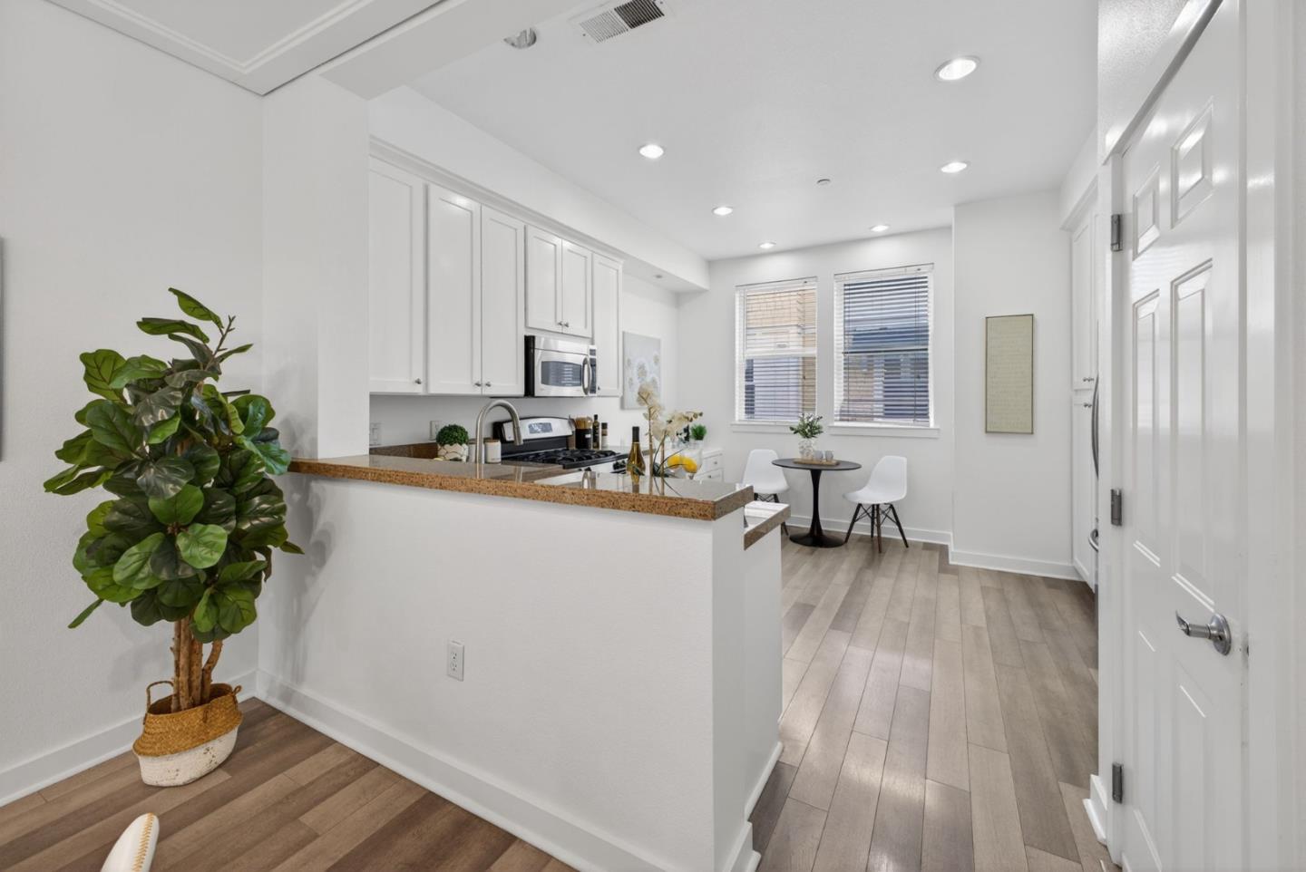 Photo #8: ML82026989 Listing: Photo #8