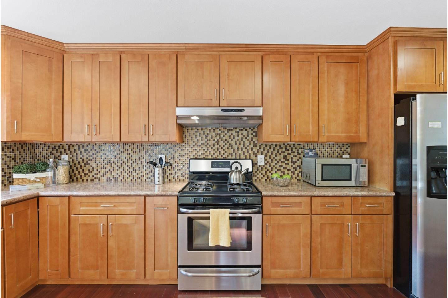 Detail Gallery Image 13 of 40 For 3776 La Donna Ave, Palo Alto,  CA 94306 - 5 Beds | 5 Baths