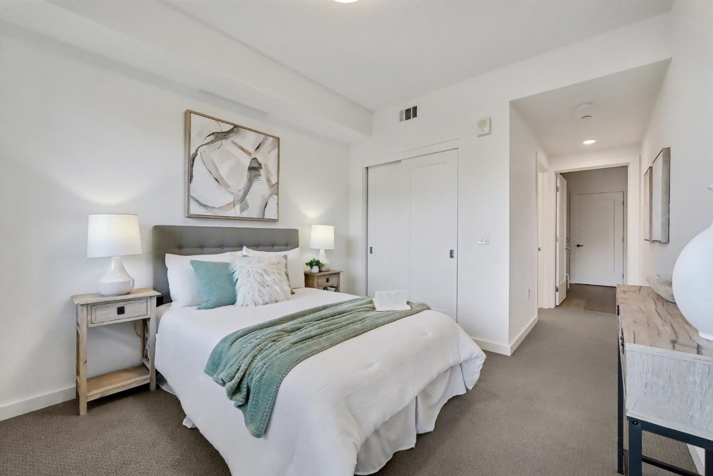 Detail Gallery Image 10 of 42 For 400 El Camino Real #107,  Belmont,  CA 94002 - 3 Beds | 2/1 Baths