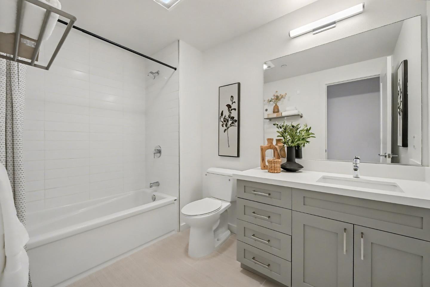 Detail Gallery Image 18 of 42 For 400 El Camino Real #107,  Belmont,  CA 94002 - 3 Beds | 2/1 Baths