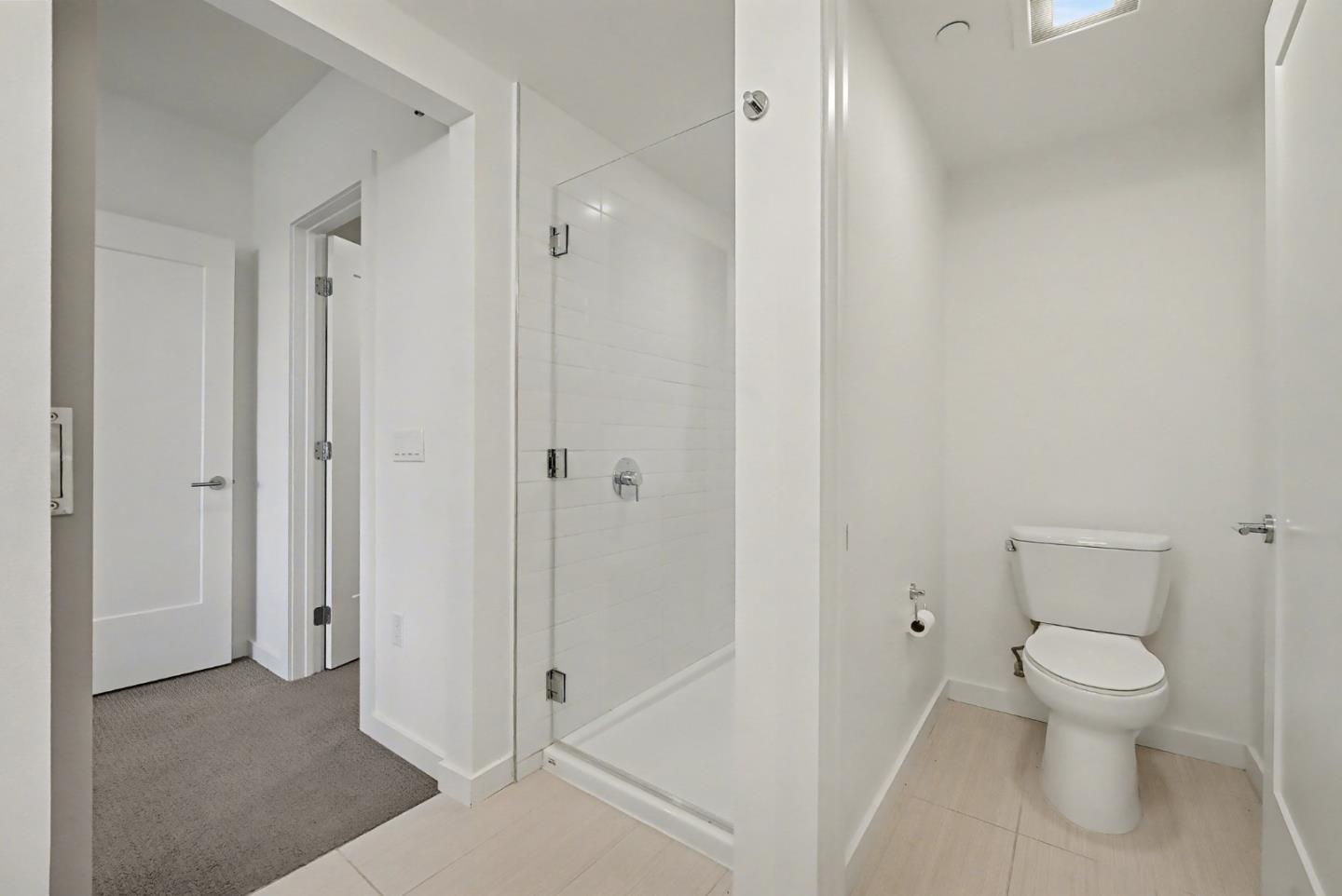 Detail Gallery Image 27 of 42 For 400 El Camino Real #107,  Belmont,  CA 94002 - 3 Beds | 2/1 Baths