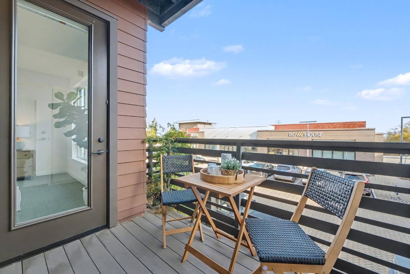 Detail Gallery Image 28 of 42 For 400 El Camino Real #107,  Belmont,  CA 94002 - 3 Beds | 2/1 Baths