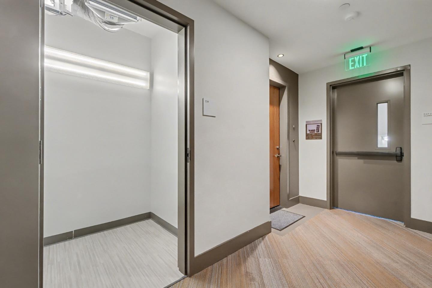 Detail Gallery Image 33 of 42 For 400 El Camino Real #107,  Belmont,  CA 94002 - 3 Beds | 2/1 Baths
