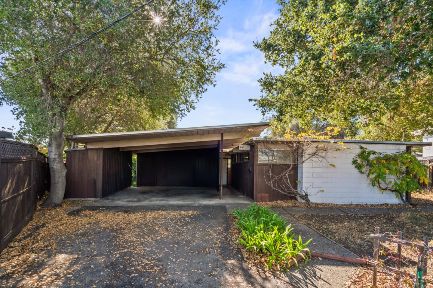 Detail Gallery Image 24 of 39 For 4142 Amaranta Ct, Palo Alto,  CA 94306 - 3 Beds | 2 Baths