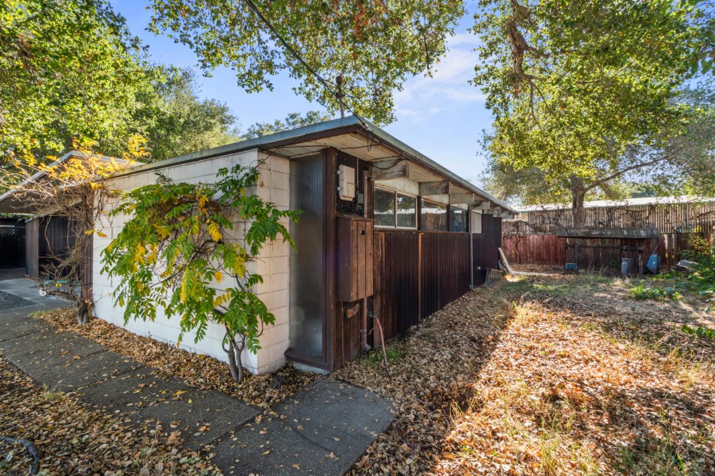 Detail Gallery Image 26 of 39 For 4142 Amaranta Ct, Palo Alto,  CA 94306 - 3 Beds | 2 Baths