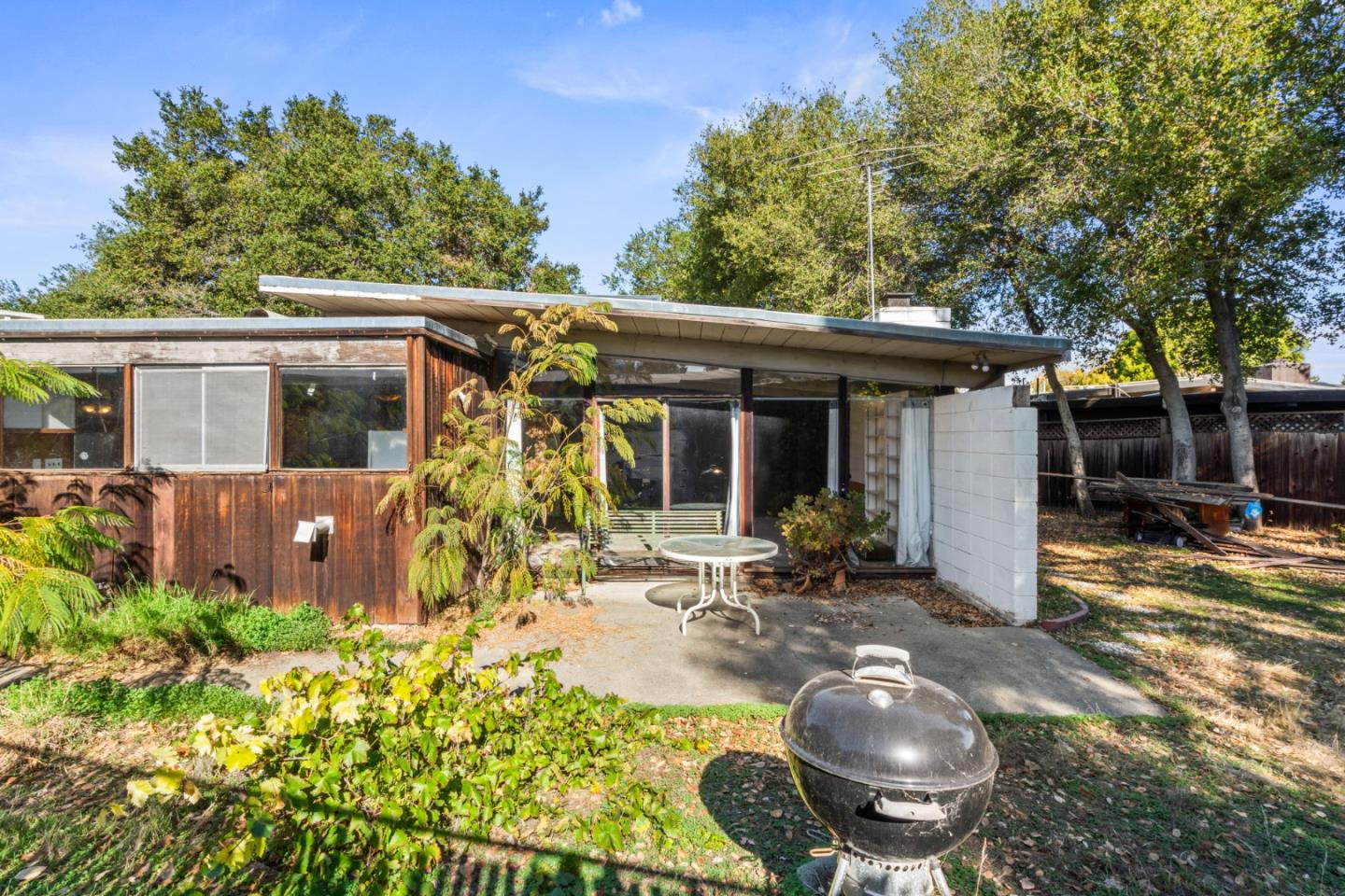 Detail Gallery Image 27 of 39 For 4142 Amaranta Ct, Palo Alto,  CA 94306 - 3 Beds | 2 Baths