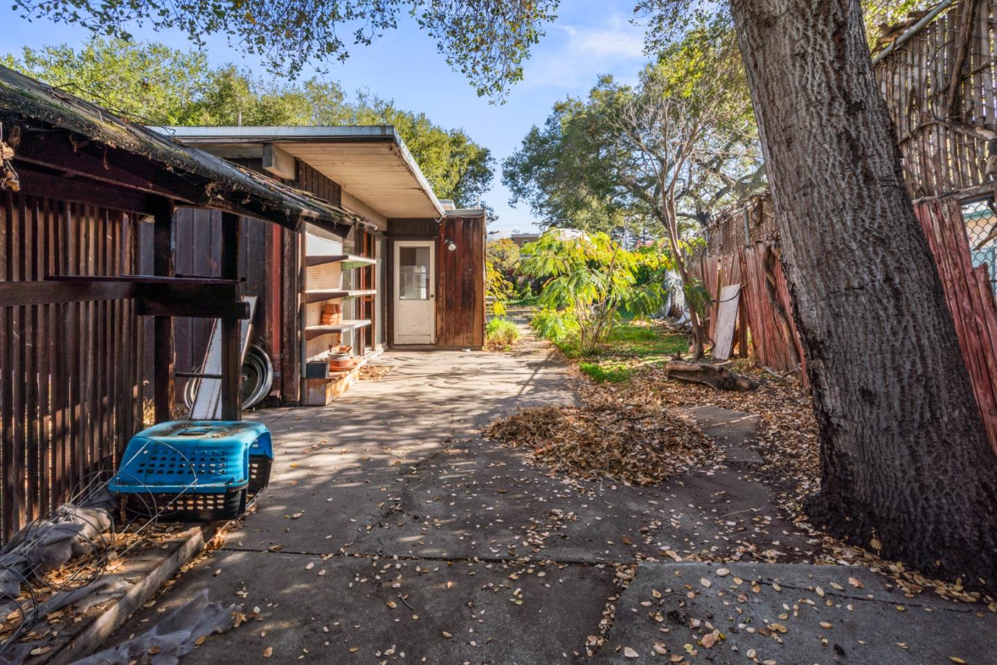 Detail Gallery Image 37 of 39 For 4142 Amaranta Ct, Palo Alto,  CA 94306 - 3 Beds | 2 Baths