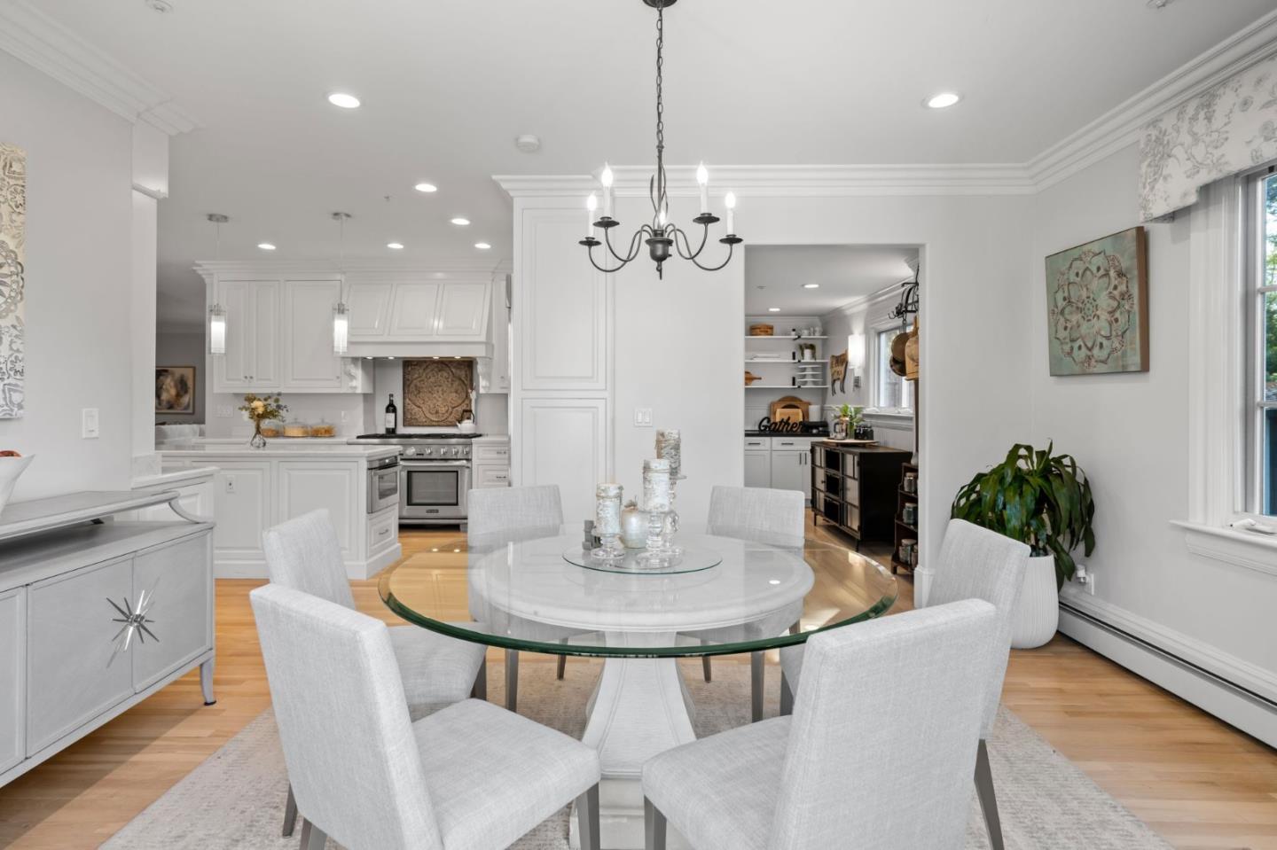 Detail Gallery Image 22 of 92 For 19050 Camino Barco, Saratoga,  CA 95070 - 6 Beds | 4 Baths