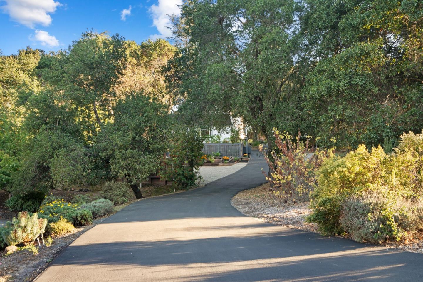 Detail Gallery Image 59 of 92 For 19050 Camino Barco, Saratoga,  CA 95070 - 6 Beds | 4 Baths