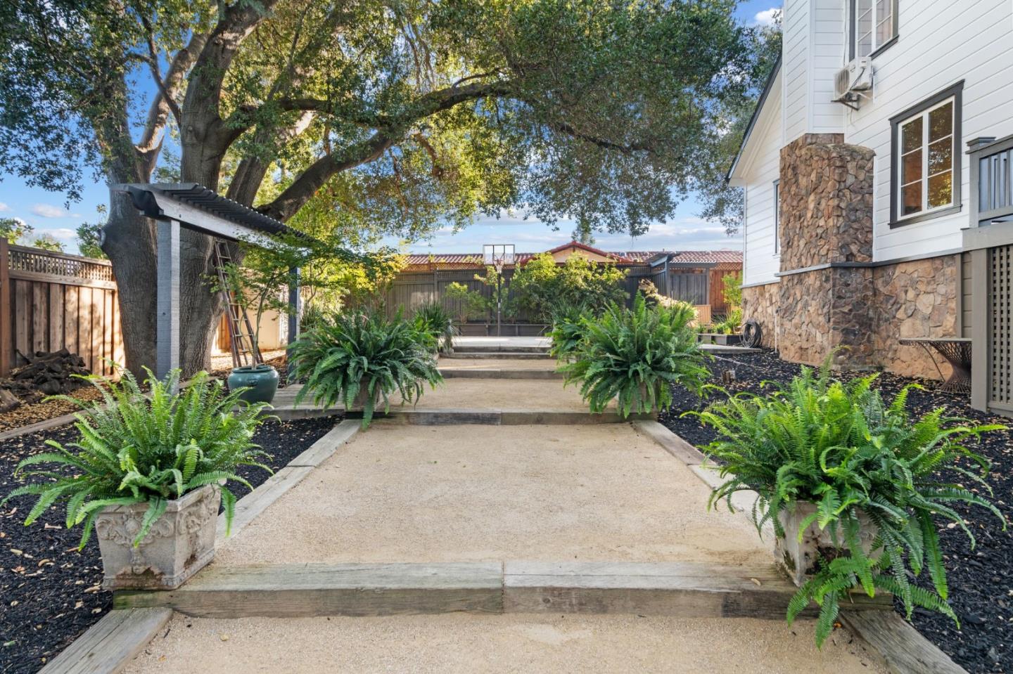 Detail Gallery Image 64 of 92 For 19050 Camino Barco, Saratoga,  CA 95070 - 6 Beds | 4 Baths