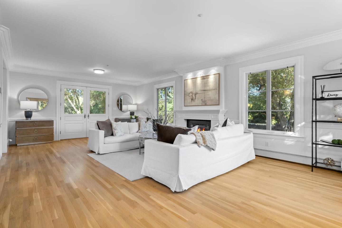 Detail Gallery Image 9 of 92 For 19050 Camino Barco, Saratoga,  CA 95070 - 6 Beds | 4 Baths