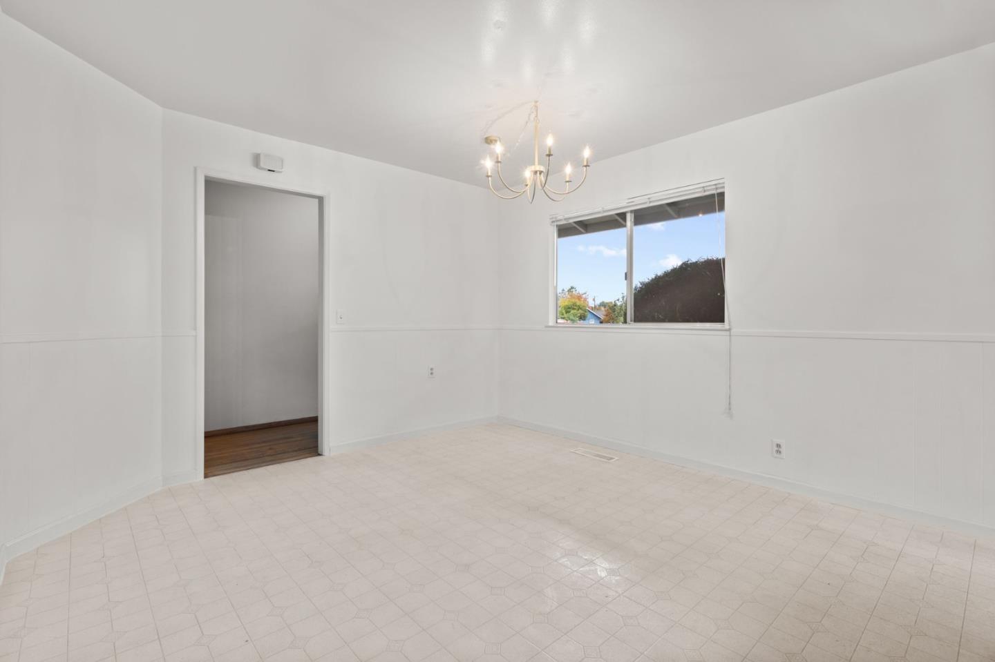 Detail Gallery Image 10 of 33 For 1401 S Mary Ave, Sunnyvale,  CA 94087 - 3 Beds | 2 Baths