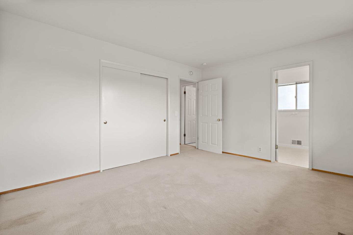 Detail Gallery Image 12 of 33 For 1401 S Mary Ave, Sunnyvale,  CA 94087 - 3 Beds | 2 Baths