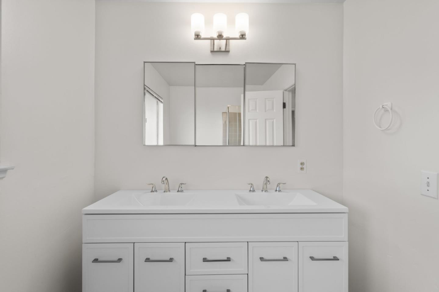 Detail Gallery Image 14 of 33 For 1401 S Mary Ave, Sunnyvale,  CA 94087 - 3 Beds | 2 Baths